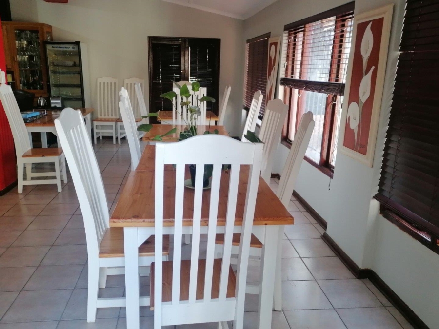 6 Bedroom Property for Sale in Upington Northern Cape